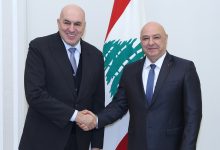 عون يبحث مع وزير الدفاع الإيطالي دور أوروبا في جنوب لبنان