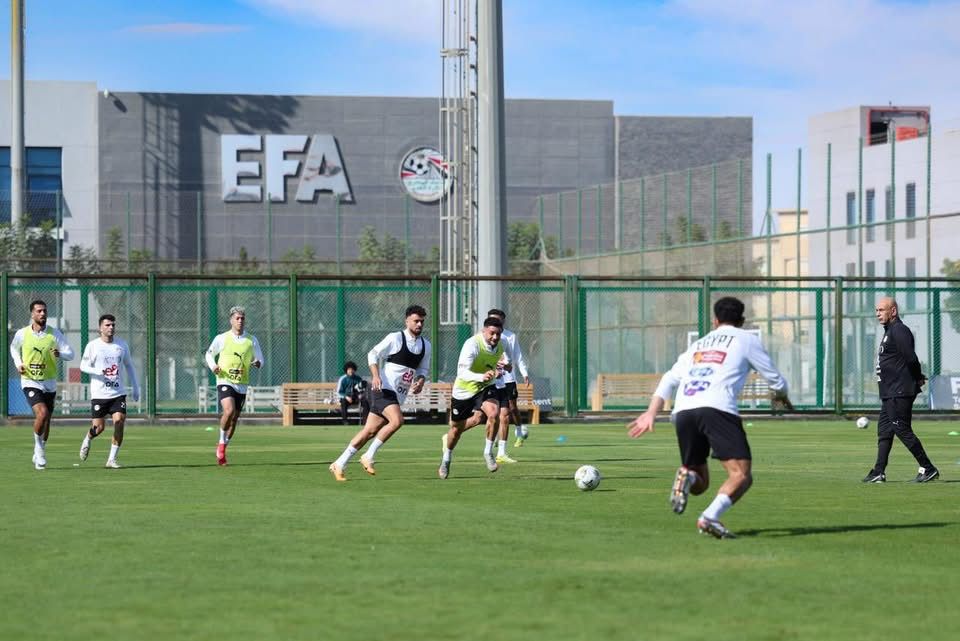 حسام حسن يكتفي بتدريب صباحي للاعبي الفراعنة بمركز المنتخبات الوطنية