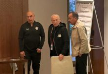 هاني أبوريدة مع جهاز منتخب مصر