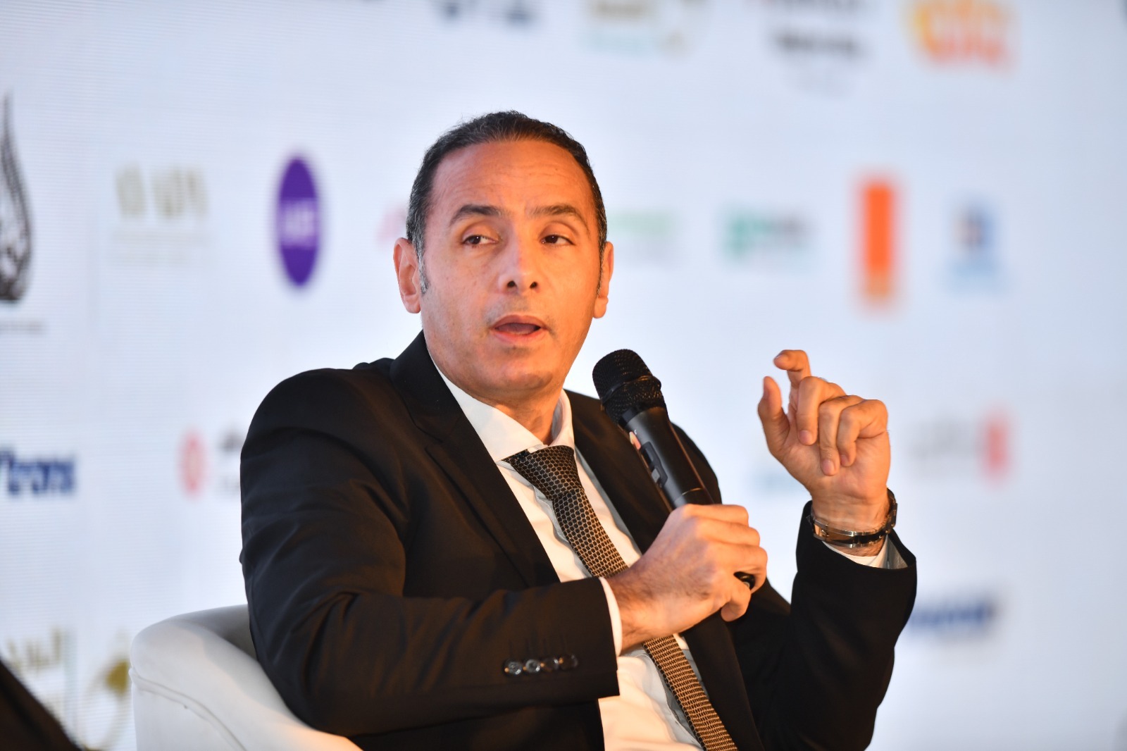 رئيس البورصة يكشف:   استثمارات مجال التكنولوجيا المالية تتجاوز 200 مليار دولار