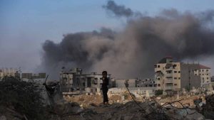 طيران الاحتلال يواصل غاراته على شرق غزة وخان يونس