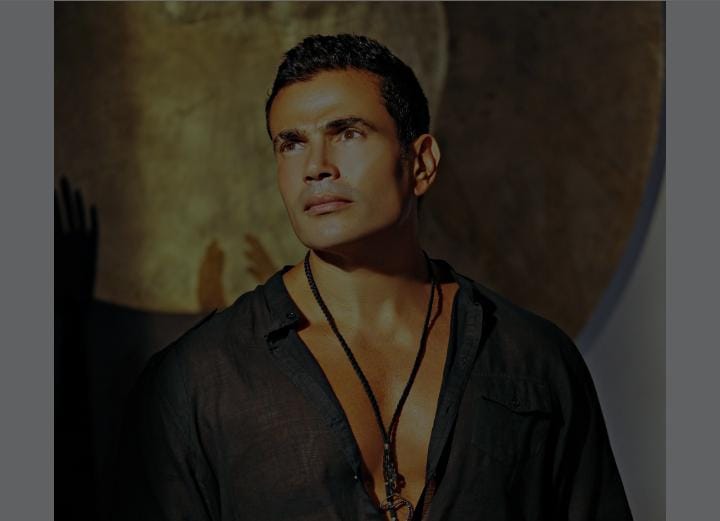 عمرو دياب يفوز بلقب أفضل فنان في2025