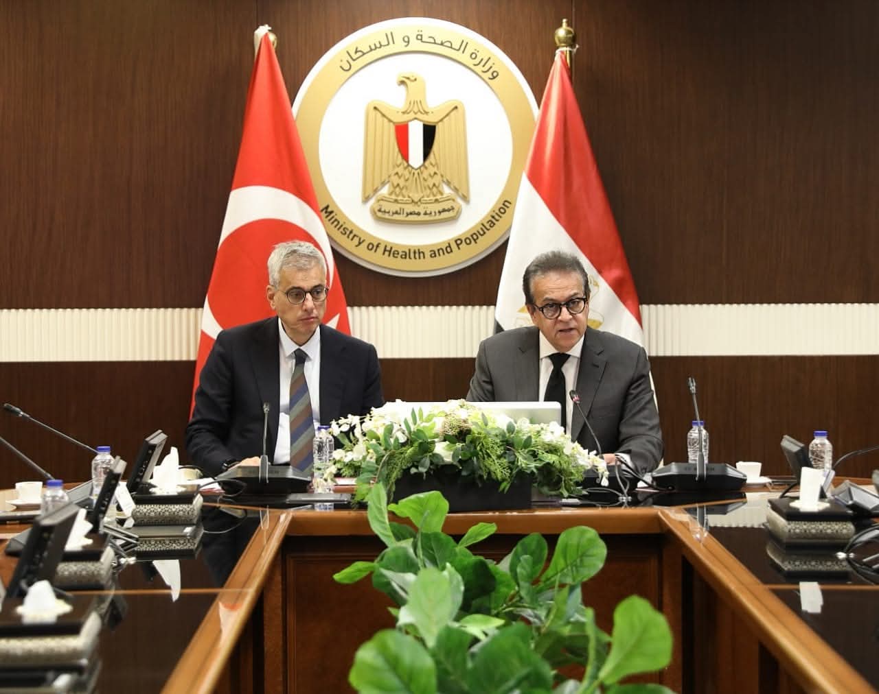 اجتماع موسع لوزير الصحة المصرى ونظيره التركى
