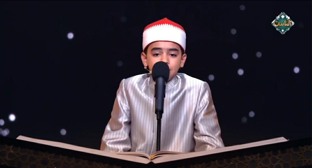 “أنا فرحان بيك”..الأزهري يثني على أداء القلاجي في دولة التلاوة