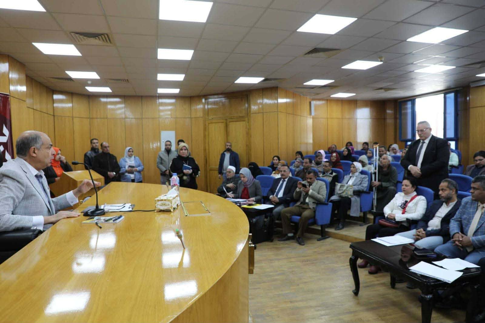 محافظ المنيا: تحسين جودة الحياة أولوية.. وتنفيذ فوري لمطالب 5 مراكز