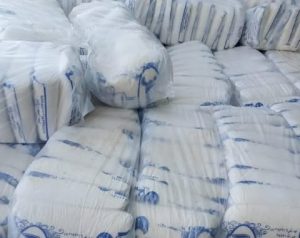 ضبط 1.5 طن سكر ناقص الوزن خلال حملة تموينية بمركز ديروط بأسيوط