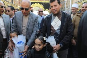 وزير الشباب ومحافظ المنيا يقومان بجولة تفقدية بمركز التنمية الشبابية بديرمواس