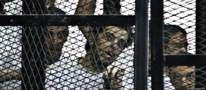 حبس ربة منزل وعاطل 7 سنوات لسرقة المواطنين في السلام