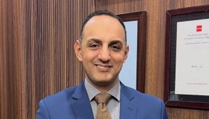 محلل اقتصادي يتوقع خفضًا جديدًا في الفائدة يتراوح بين 100 و150 نقطة أساس