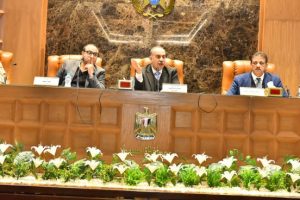 تخصيص قطعة أرض فضاء لإنشاء مدرسة تعليم أساسي بقرية بني مر بأسيوط