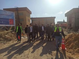 رئيس “الجهاز التنفيذي لمشروعات المياه والصرف” يتفقد عددًا من مشروعات الصرف الصحي بالإسكندرية