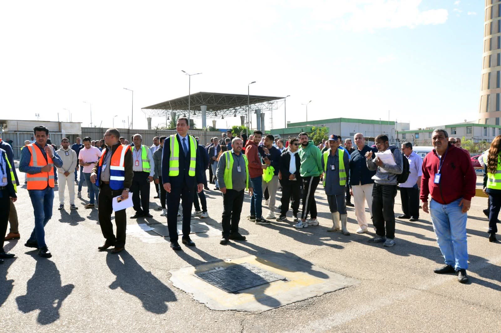 مصر للطيران للشحن الجوي تنجح في تنفيذ تجربة طوارئ وإخلاء عام (محاكاة لحريق) بمجمع بضائع القاهرة