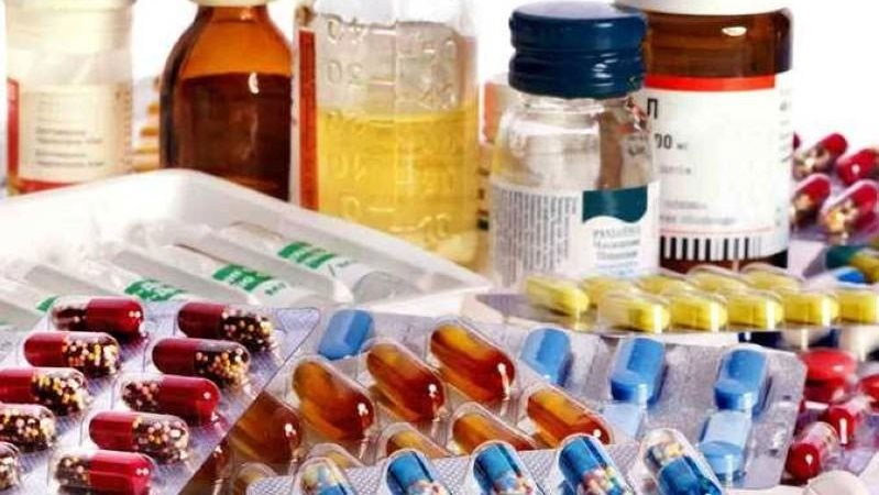 نقص أدوية السكر والضغط والبرد بالصيدليات.. اتحاد الغرف يرد
