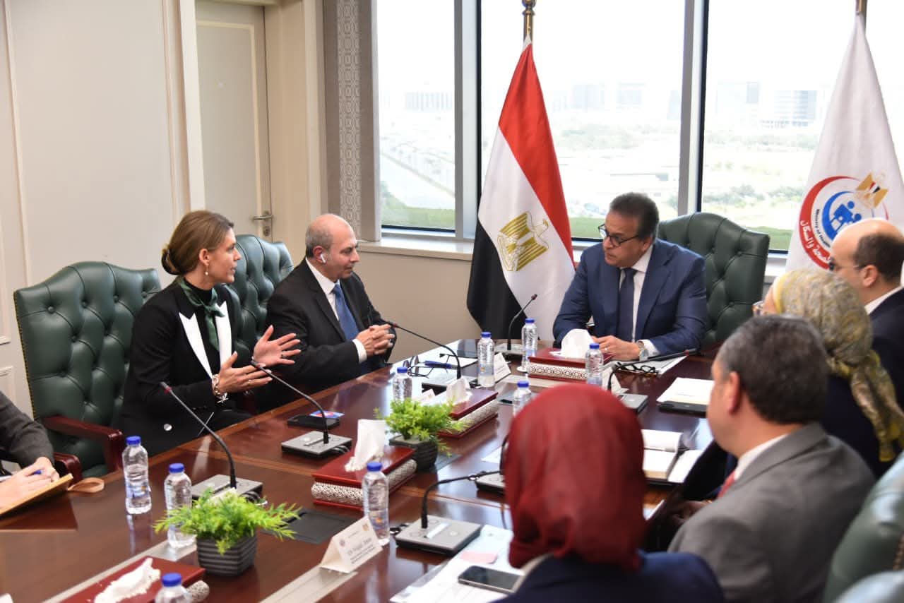 تعزيز الأمن الصحي والمائي: تفاصيل اجتماع وزير الصحة وشركة كلينيلاب الألمانية