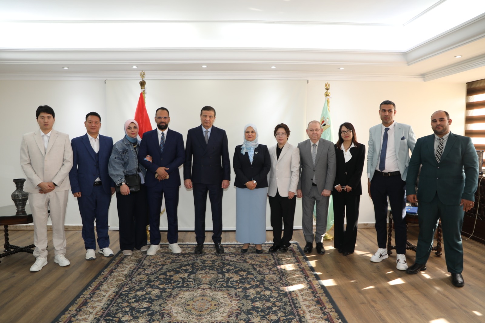 وزير الزراعة يستقبل خبراء صينيين لمتابعة مشروع إنشاء مصنع مبيدات آفات زراعية في مصر