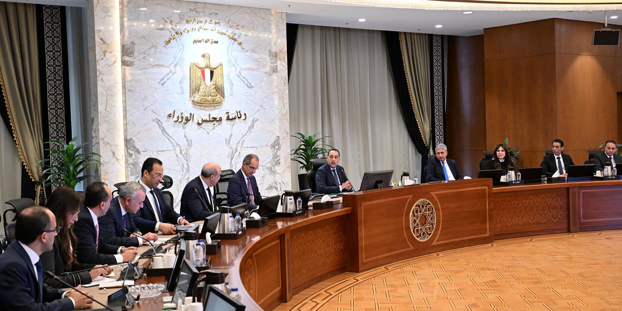 رئيس الوزراء: نستكمل جهود تيسير إجراءات دخول السائحين