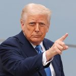 ترامب: الاتفاق مع الصين كارثي وسيُسجَّل كأحد أسوأ الصفقات