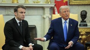 ماكرون يحذر من تهديد سيادة أوروبا بعد ضغوط ترامب للسيطرة على جرينلاند