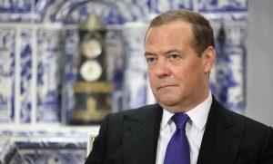 ميدفيديف يثير الجدل: جرينلاند على طاولة النقاش في دافوس بدل أوكرانيا