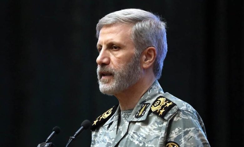 حاتمي: إيران في موقع قوة دفاعية عالية وتحذر الأعداء من أي تجاوزات