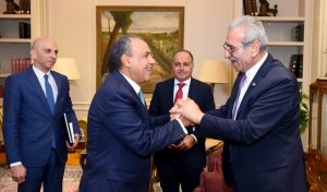 مصر تجدد دعمها الكامل للجنة الوطنية لإدارة غزة وتؤكد رفض تقسيم القطاع