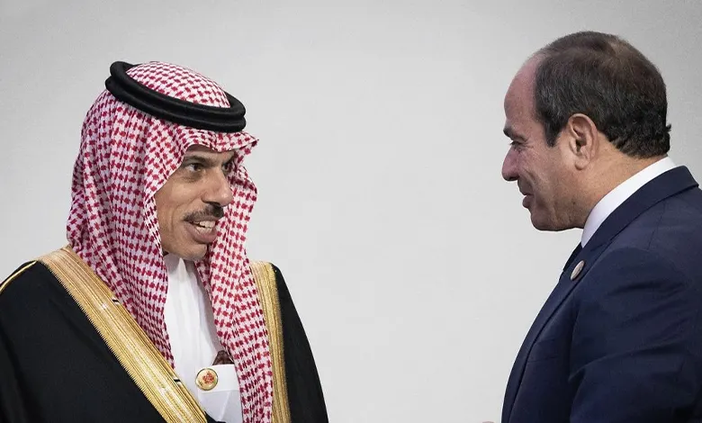 الرئيس السيسي ووزير الخارجية السعودي يؤكدان وحدة الموقف تجاه أزمات المنطقة