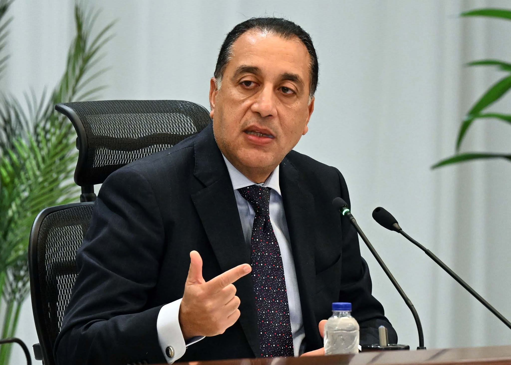 مدبولي يتفقد المشروعات التنموية والخدمية بمحافظة الأقصر