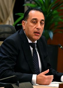 مدبولي يطلع على جهود منظومة الشكاوى الحكومية خلال ديسمبر