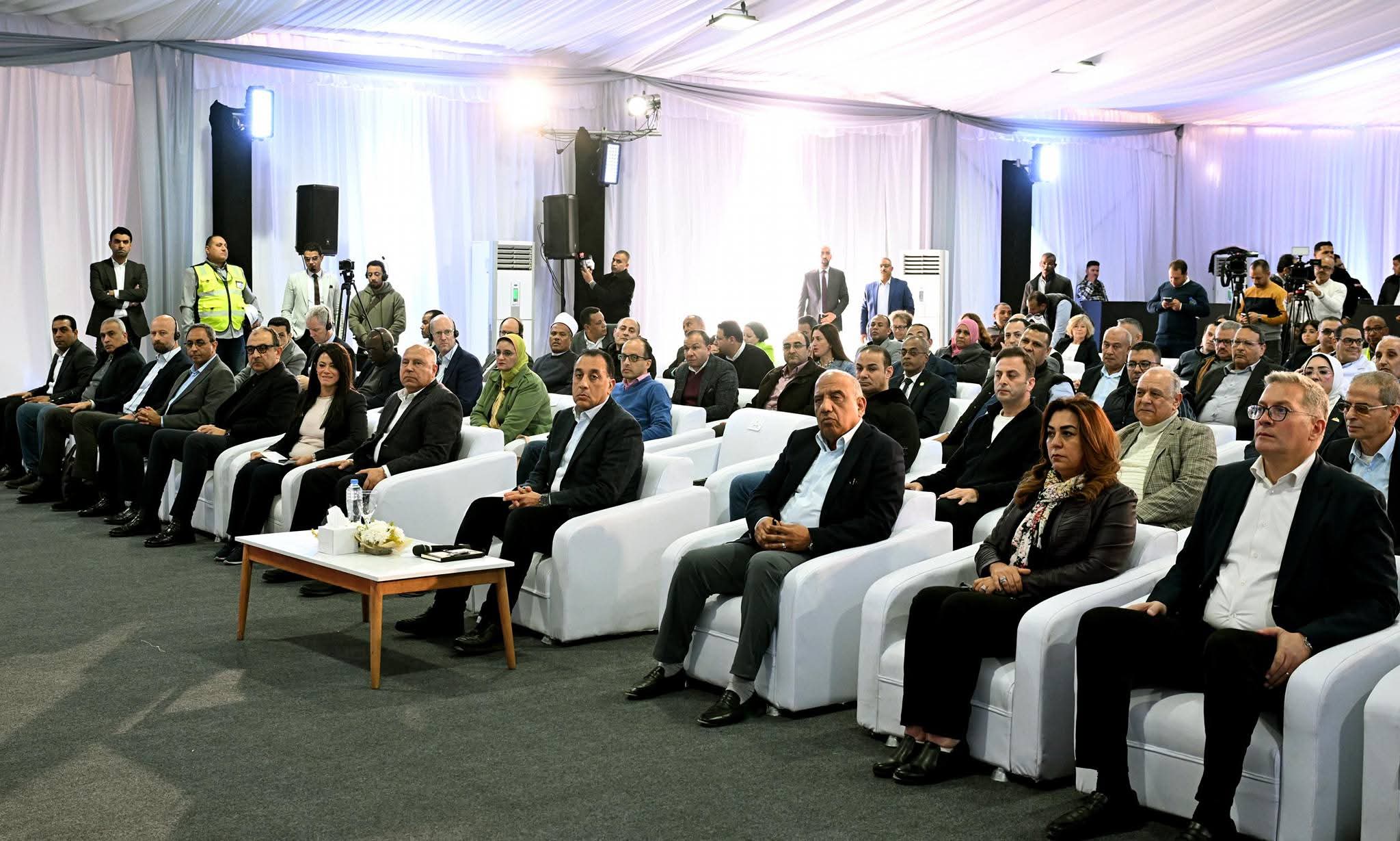 مدبولي بفتتح مشروع أوبيليسك لتوليد الكهرباء من الطاقة الشمسية