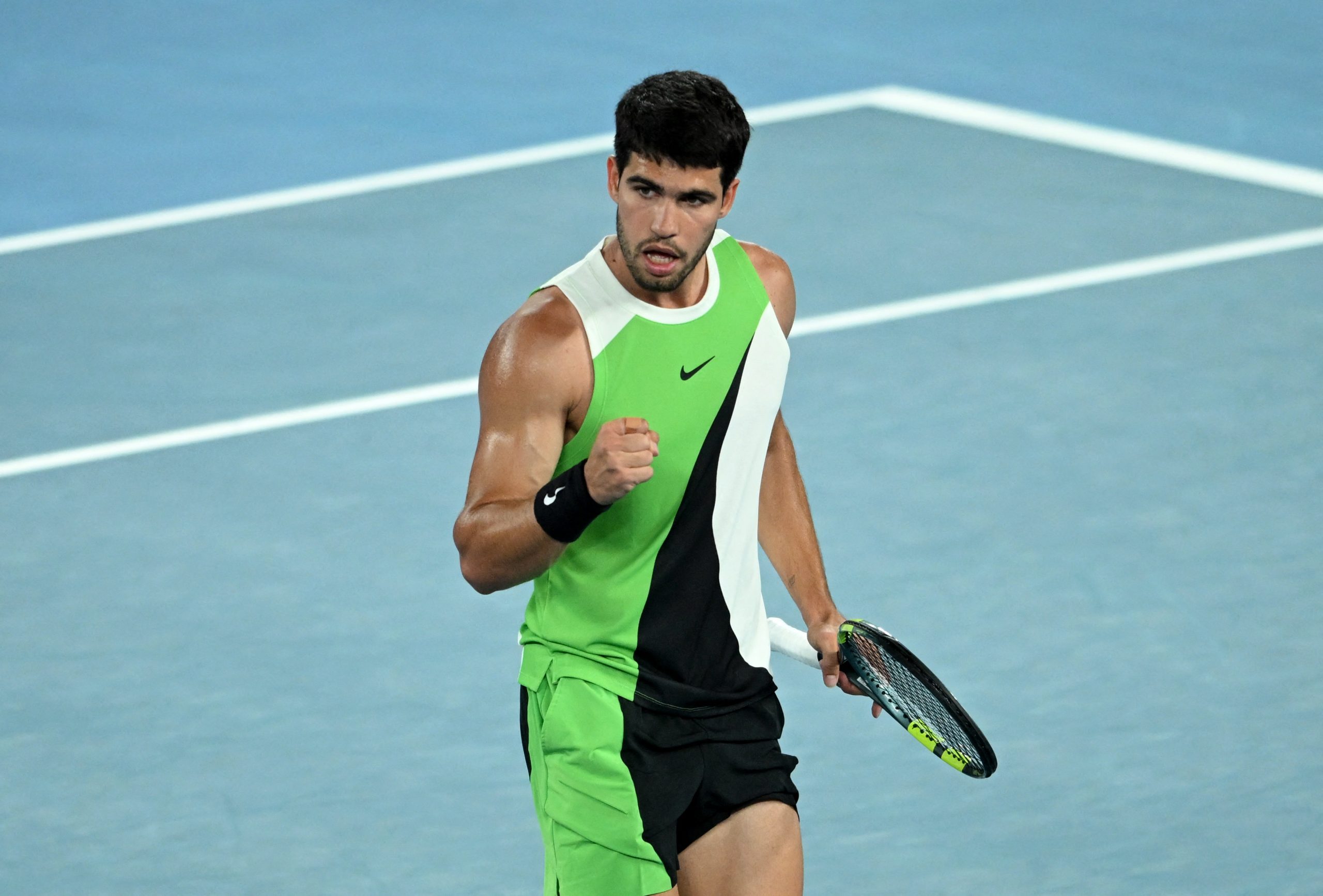 الإسباني كارلوس ألكاراز المصنف الأول عالميا يتأهل لنصف نهائي استراليا المفتوحة للتنس