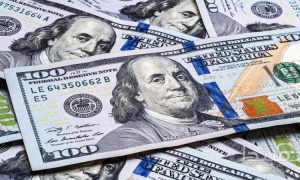 هل ينخفض الدولار أم يستقر؟ خبراء يرسمون سيناريو سعر الصرف في 2026