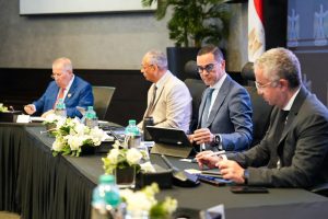 وزير الاستثمار: حوافز ضريبية وتوطين للخدمات بالمحافظات لتعزيز الاستثمار المحلي