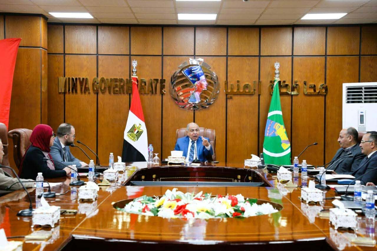 محافظ المنيا يطلق مرحلة جديدة من الشراكة مع «إنقاذ الطفولة الدولية»