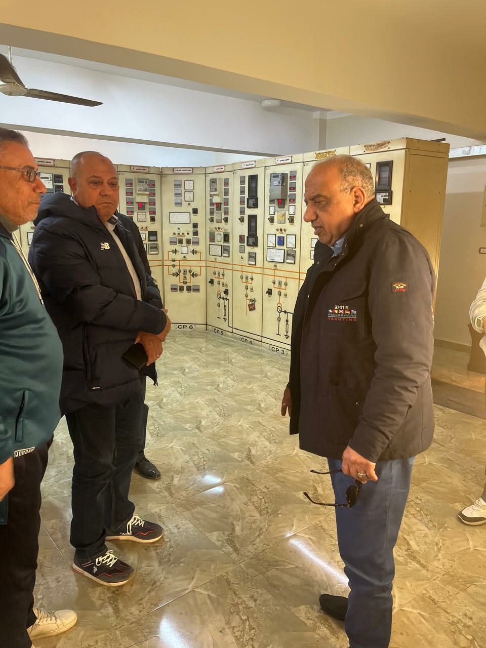 وزير الكهرباء يتفقد مركز خدمة المواطنين ومحطة المحولات بمدينة بورفؤاد ببورسعيد