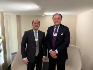 مصر وباكستان تتفقان على دفع مسار التعاون الاقتصادي المشترك في منتدى دافوس