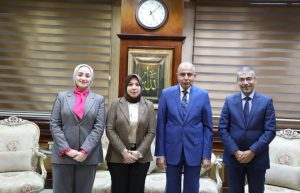 محافظ المنيا يستقبل عددا من النواب ويدعو للتعاون