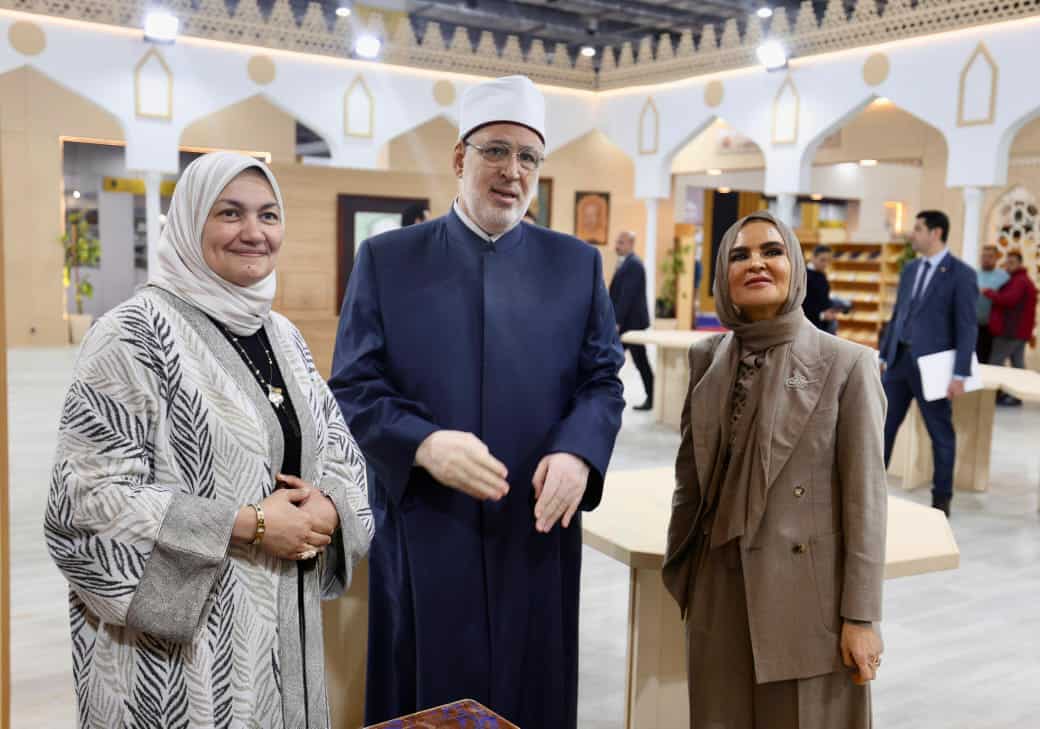 «بيت الزكاة والصدقات» يشارك في معرض الكتاب بهدايا للأطفال وكُتيبات توعوية