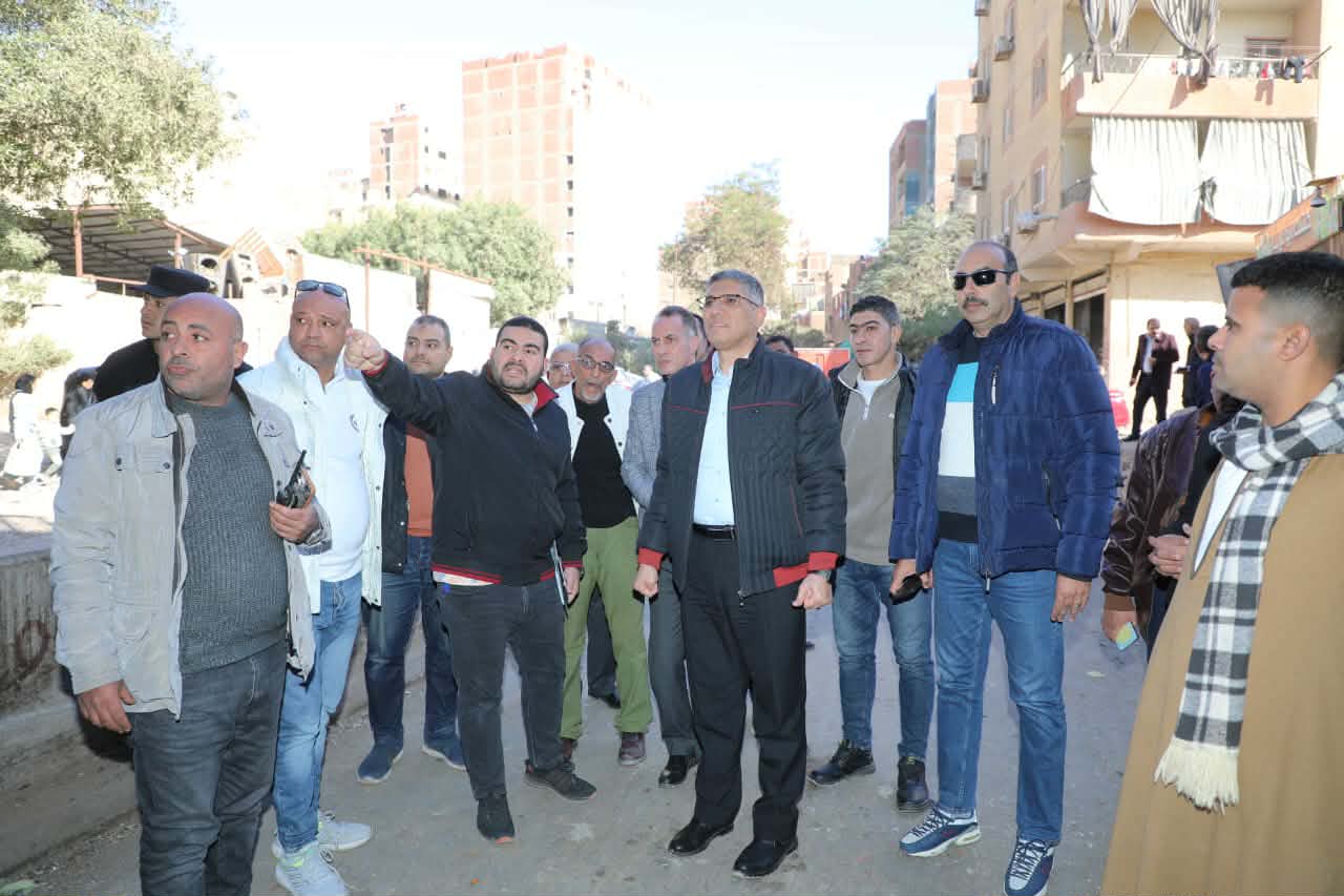 محافظ الجيزة يوجه بتطوير شامل ورفع كفاءة 74 نفقًا أسفل الطريق الدائري