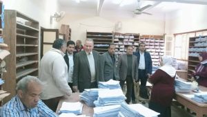 وكيل تعليم أسيوط يتفقد لجنة النظام والمراقبة للشهادة الاعدادية