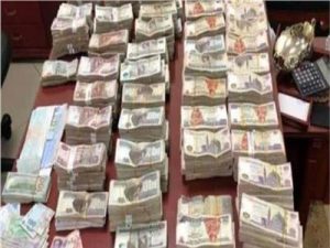 الأموال العامة تضبط 9 عناصر بينهم 3 سيدات بتهمة غسل مليار جنيه من التحويلات المالية الوهمية