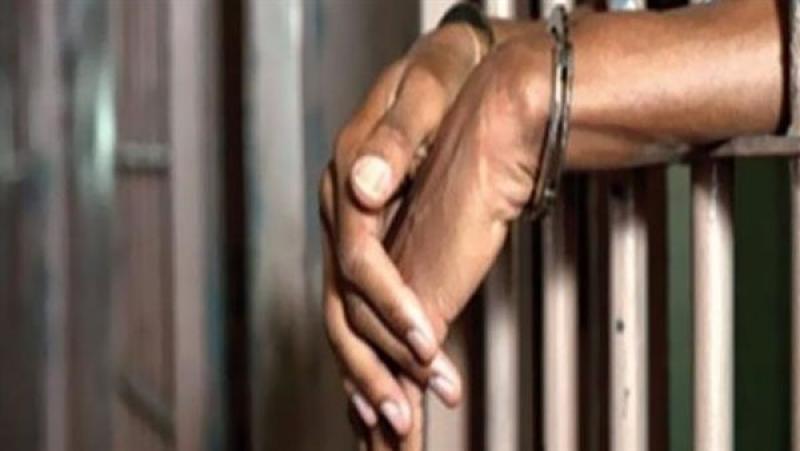 حبس 6 عاطلين بتهمة سرقة مركز علاج طبيعي في المرج