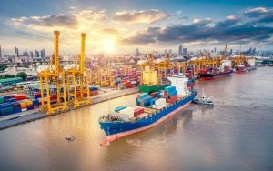 القابضة للنقل البحري ترفض بيع أسهمها في الإسكندرية لتداول الحاويات