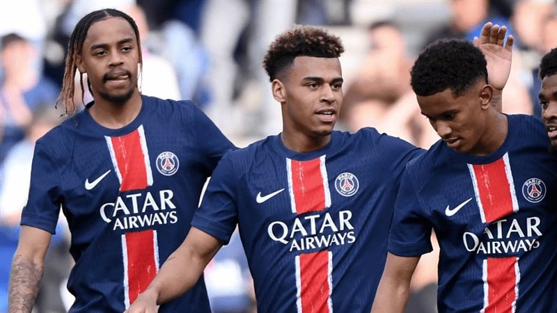 باريس سان جيرمان يتحدى سبورتنج لشبونة الليلة