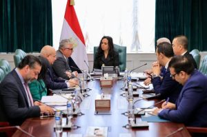 التضامن  تبحث مع اقتصادية قناة السويس دعم التمكين الاقتصادي لأسر «تكافل وكرامة»