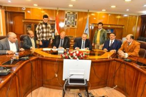 توقيع بروتوكولً بين الأهلي ومصر لاستغلال أرض مصنع الغزل وتعظيم موارد الدولة بأسيوط