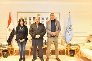 استكمال الإجراءات القانونية لتسجيل أرض مصنع الغزل والنسيج بأسيوط