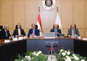 كامل الوزير يترأس اجتماع مجلس إدارة مركز تحديث الصناعة