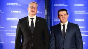 ممثلاً عن الرئيس.. وزير البترول يشارك في مراسم تسلم قبرص رئاسة الاتحاد الأوروبي