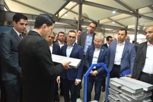 وزير الاستثمار يتفقد عدد من المصانع العاملة بالمنطقة الاستثمارية بالقليوبيه