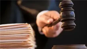 إحالة عاطل للجنايات بتهمة انتحال صفة مندوب تحصيل في الجيزة